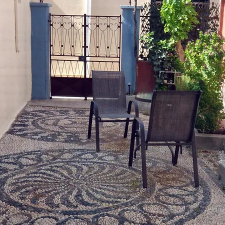 Yiannis Sokaki House Родос